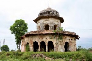 Farrukhnagar - monument